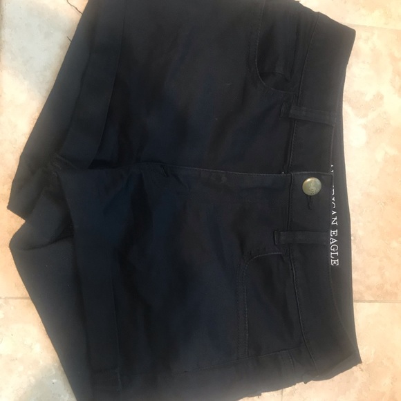 Shorts - Picture 2 of 3